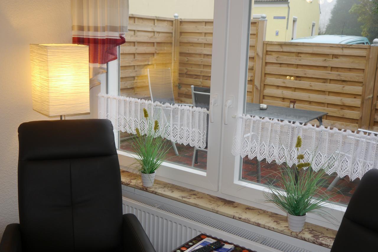 Hotel Haus Wittwer Emden Bagian luar foto